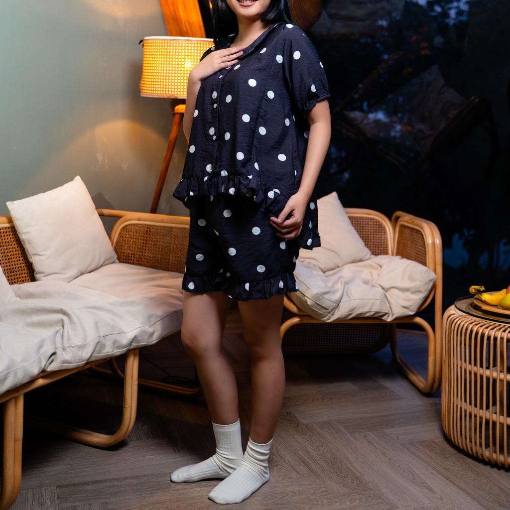 Emika Nursing Pajama Set in Black