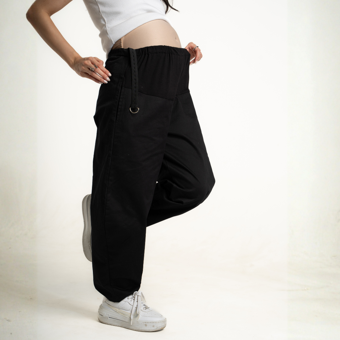 Tricia Essential Barrel Pants in Black