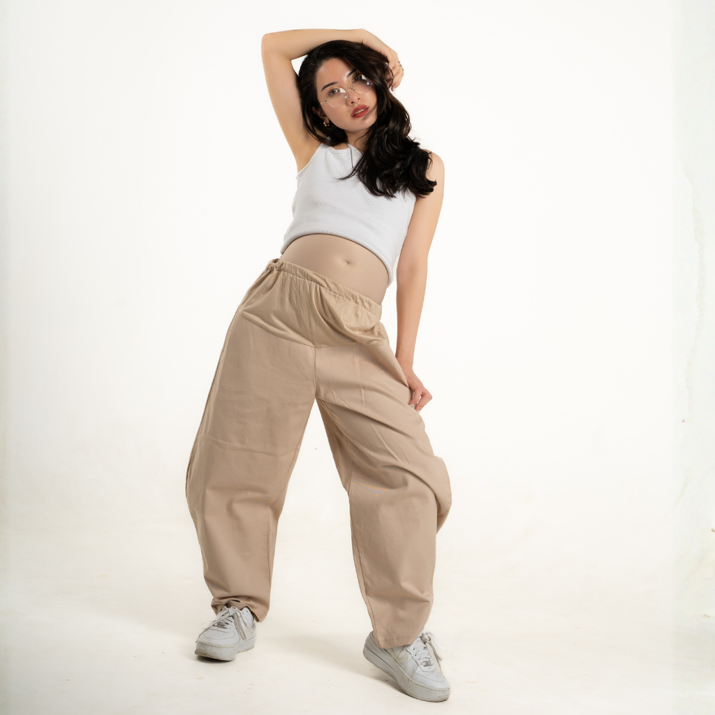 Tricia Essential Barrel Pants in Khaki