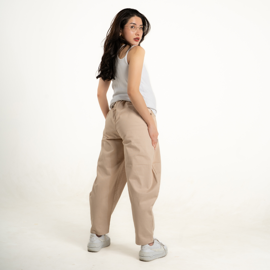 Tricia Essential Barrel Pants in Khaki