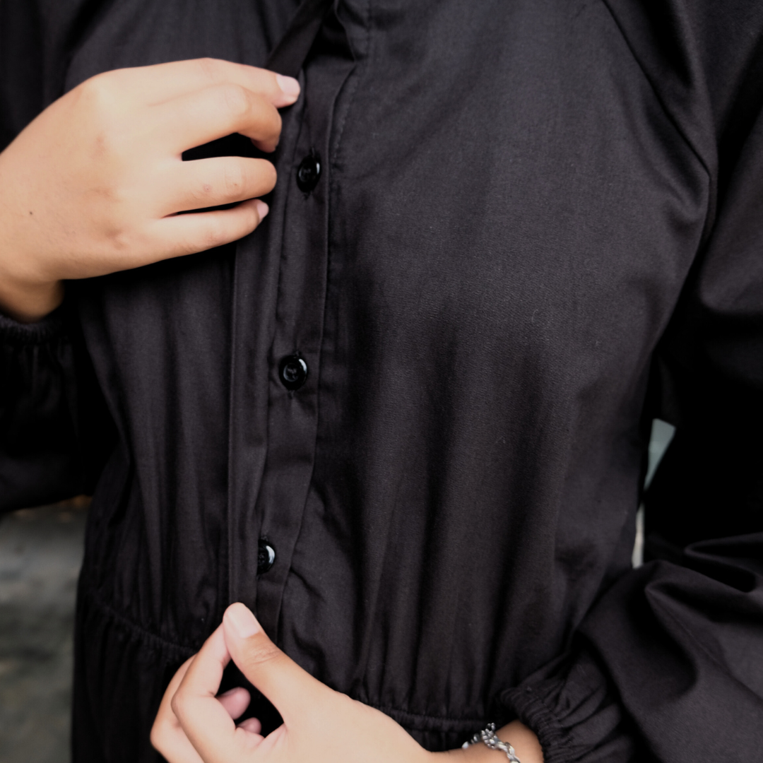 Chayara Ruffle Gamis in Black