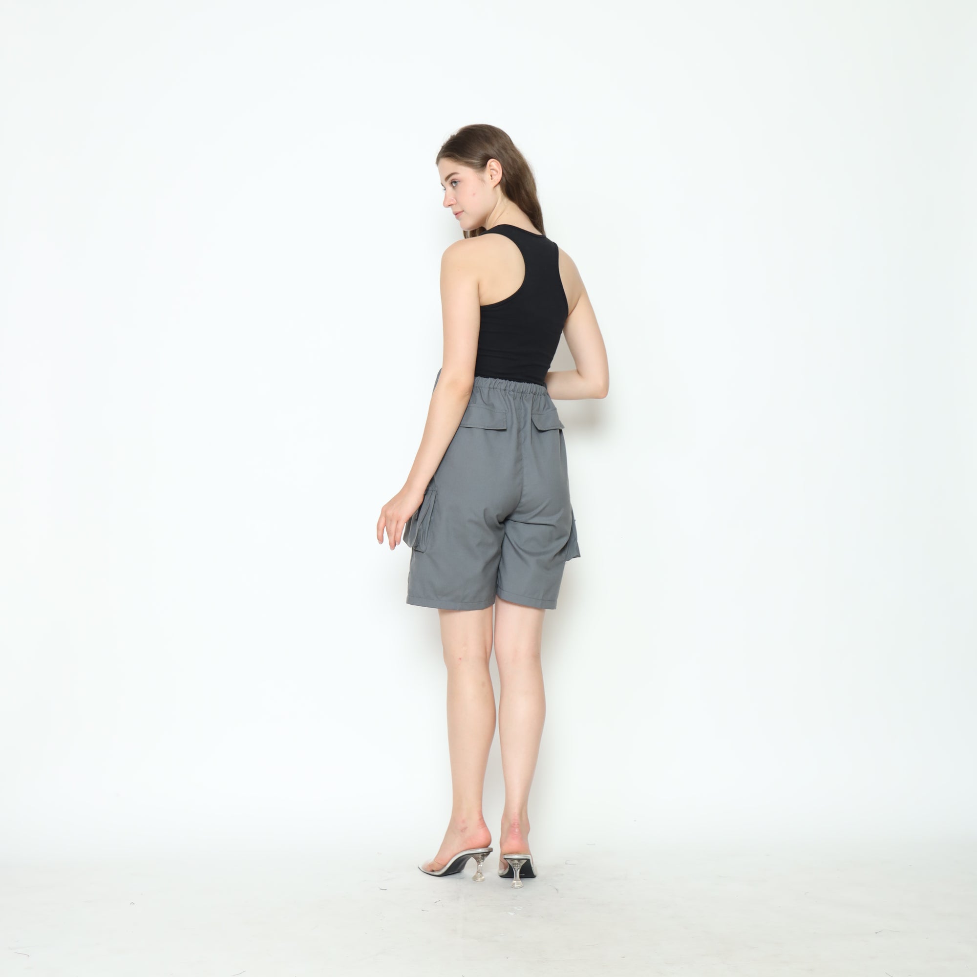 Alice Mid-Rise Shorts in Grey