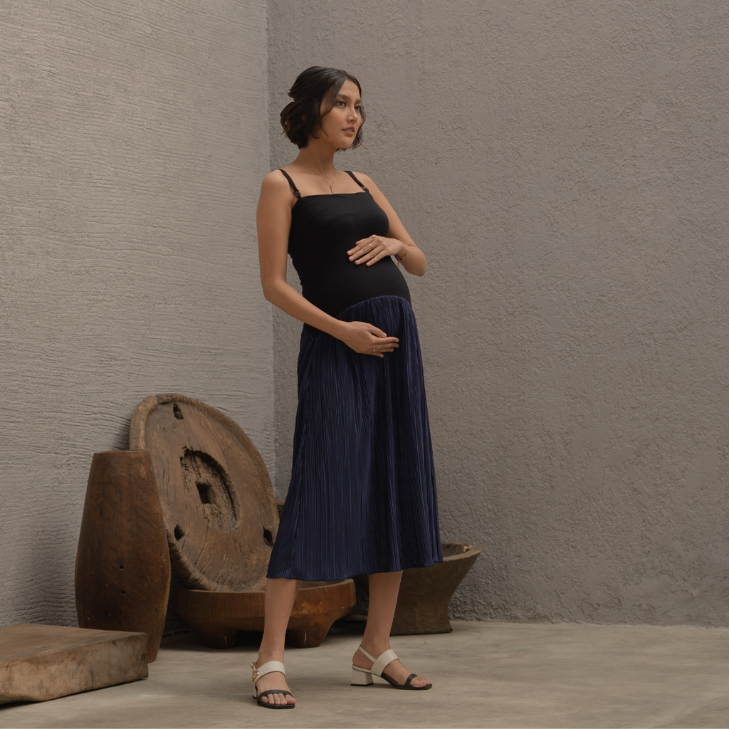 Debbie Nursing Dress In Midnight Blue