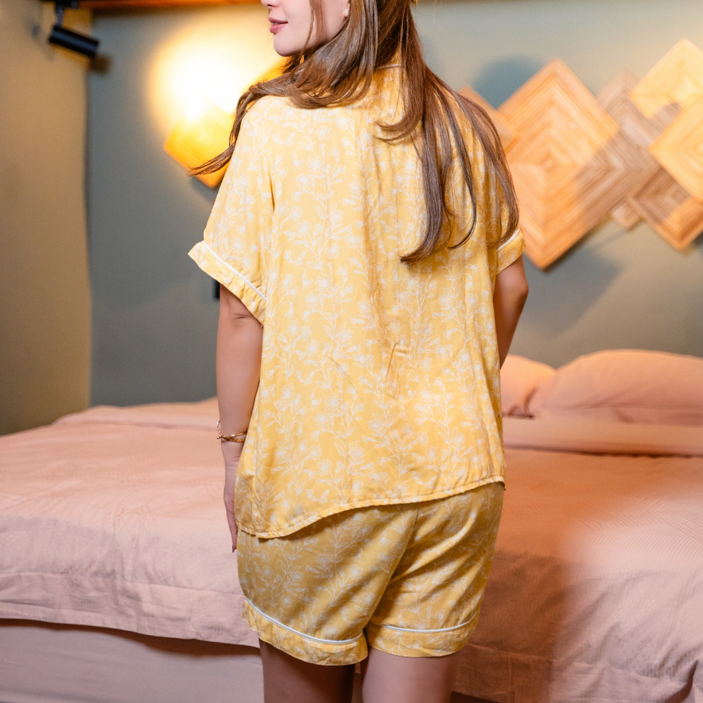 Hana Nursing Pajama Set in Golden Bloom
