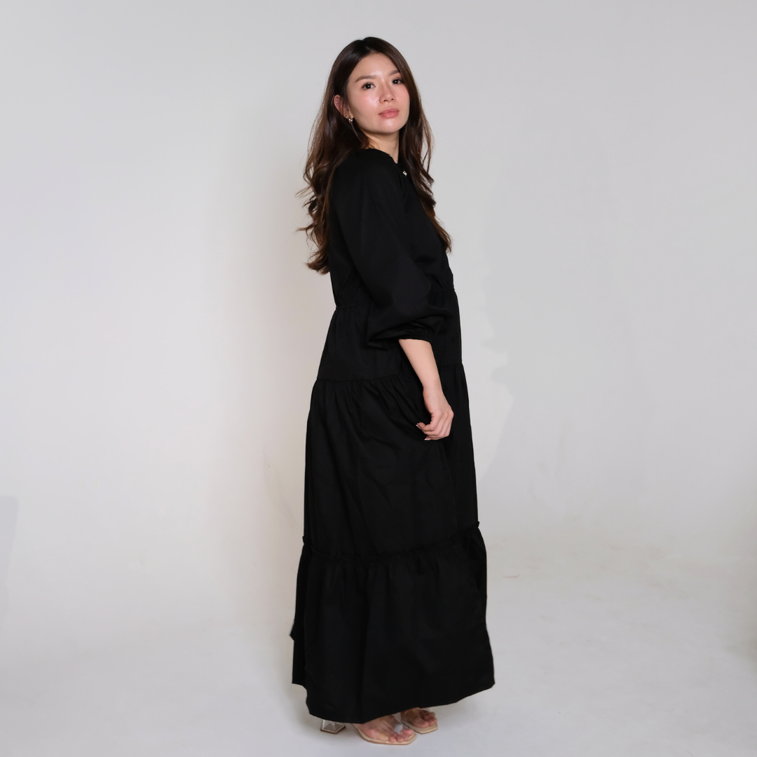 Chayara Ruffle Gamis in Black