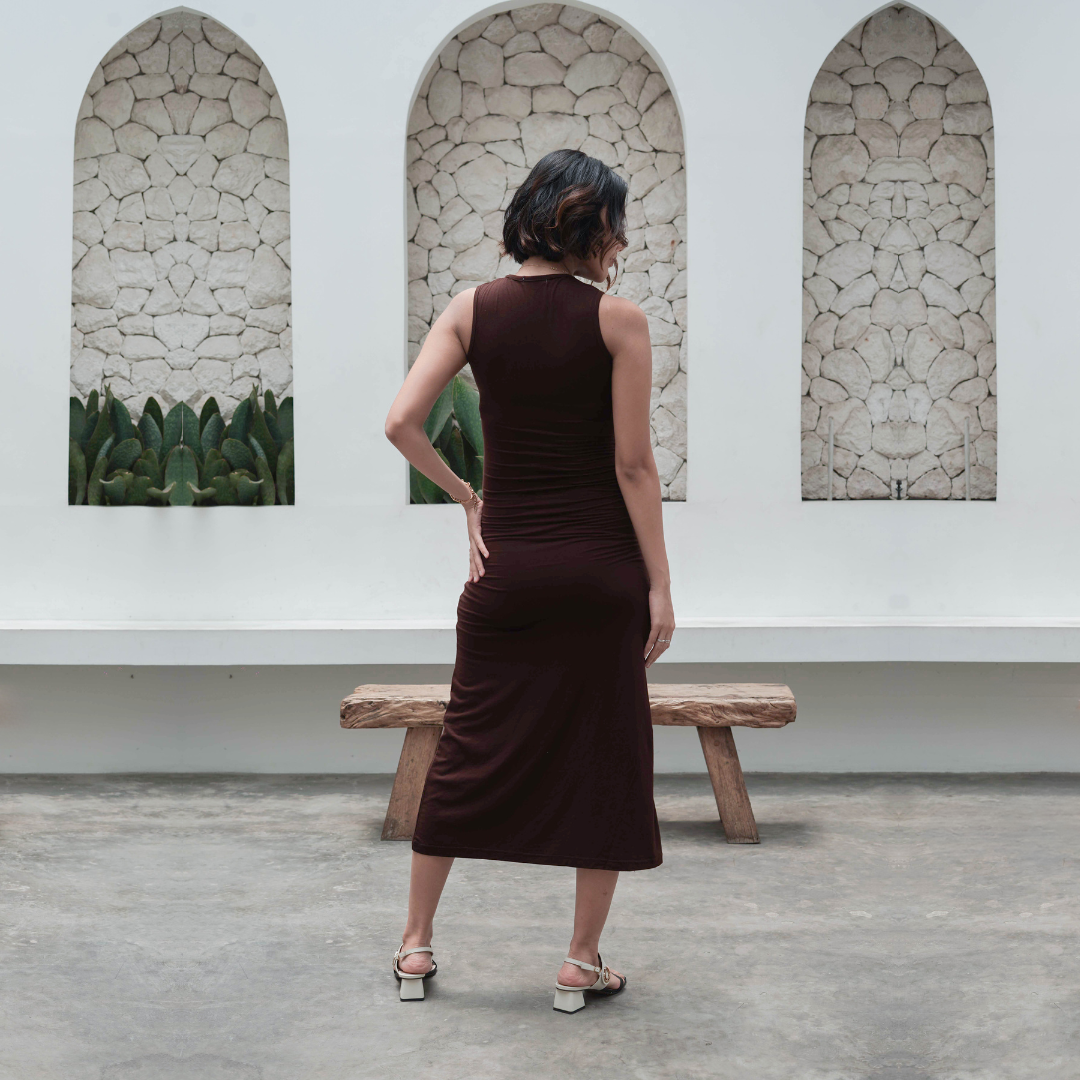 Penelope Bodyfitted Dress in Choco Bar
