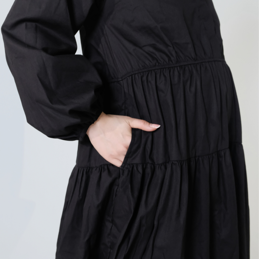 Chayara Ruffle Gamis in Black