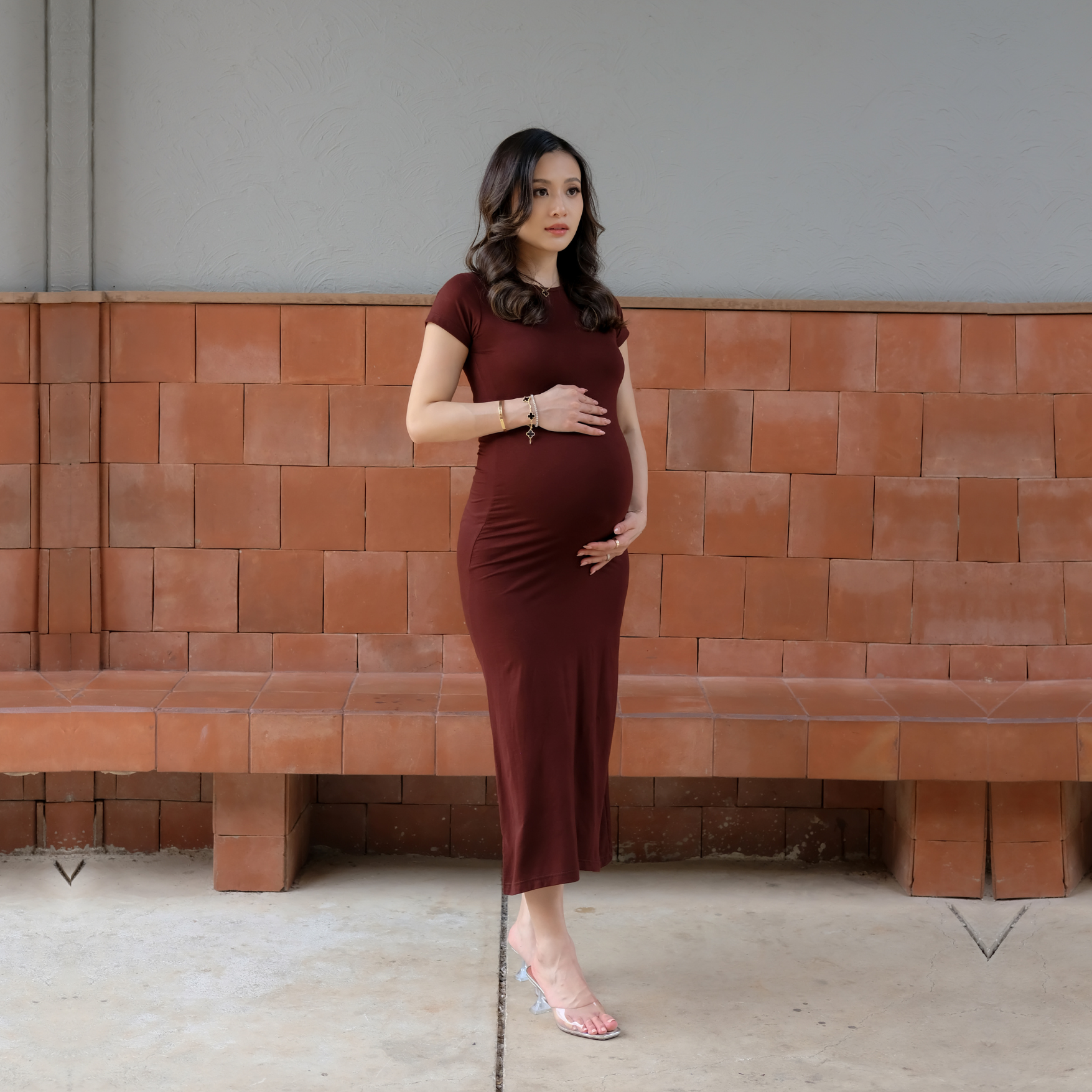 Julia Body Fit Dress in Chocolate