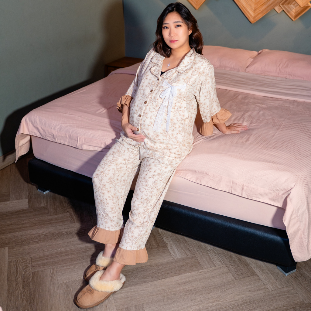 Roona Long Sets Pajamas in Beige Blossom