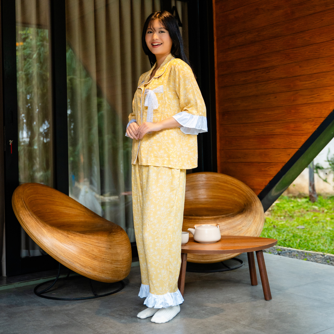 Roona Long Sets Pajamas in Golden Bloom