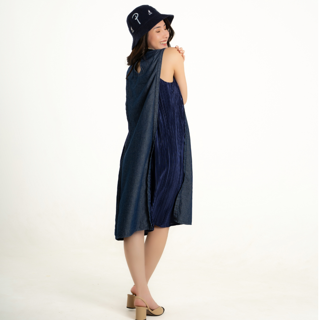 Aurelia Contrast Nursing & Maternity Dress in Vintage Blue