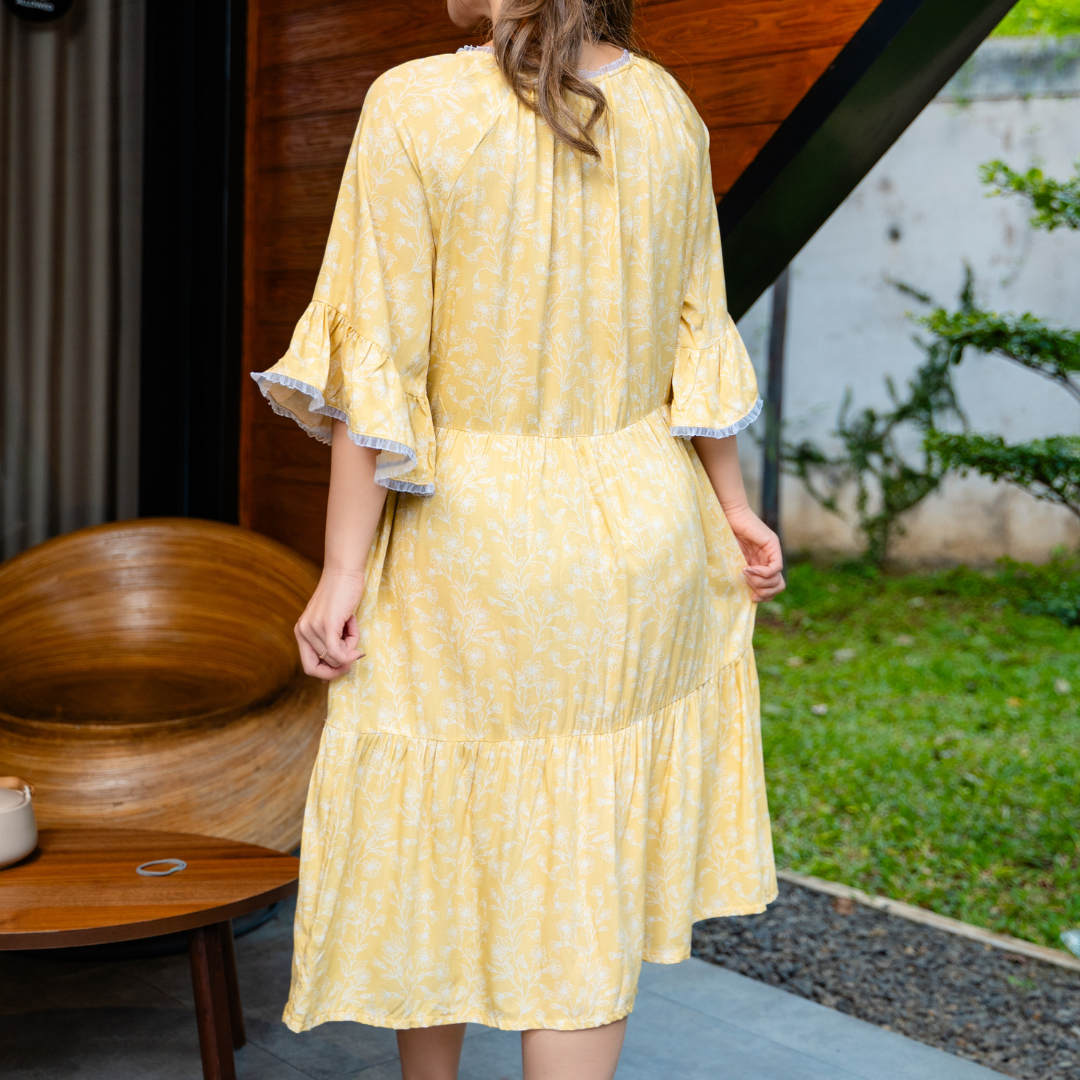 Mieko Nursing Lounge Dress in Golden Bloom