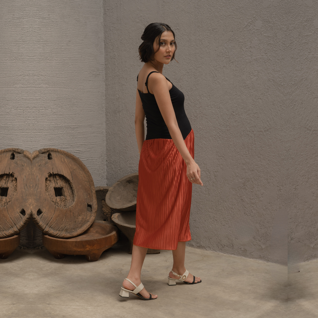 Debbie Nursing dress In Burnt Orange