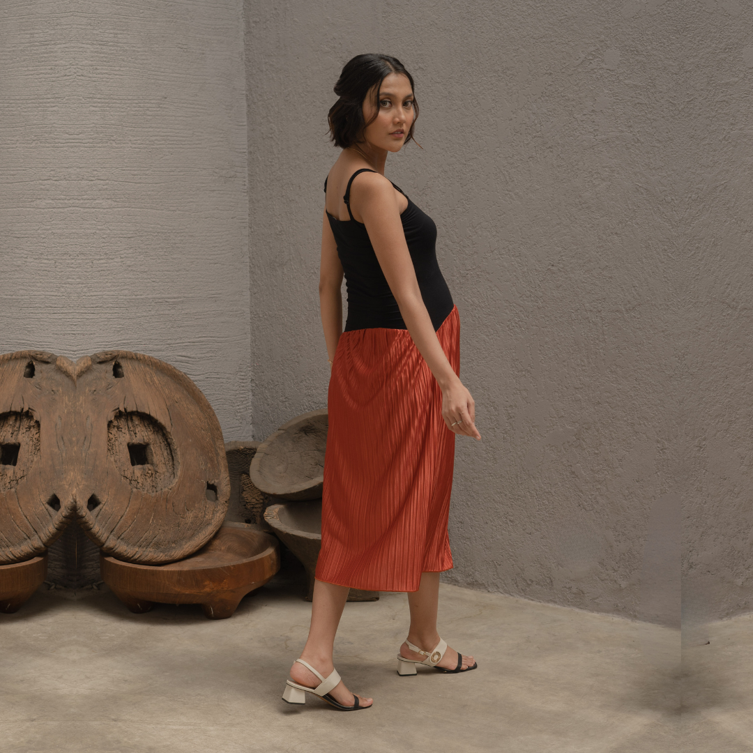 Debbie Nursing dress In Burnt Orange