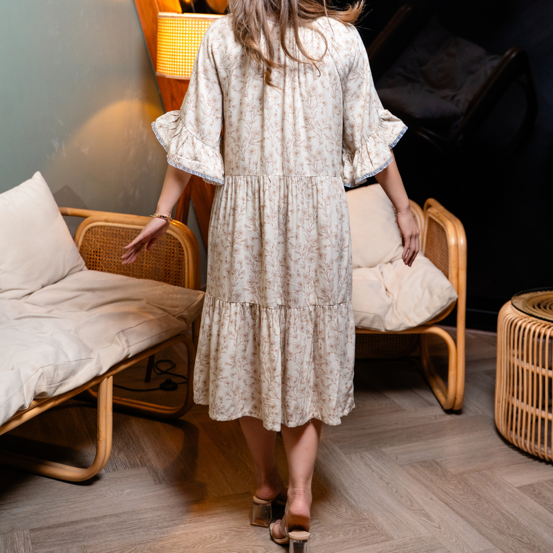 Mieko Nursing Lounge Dress in Beige Blossom