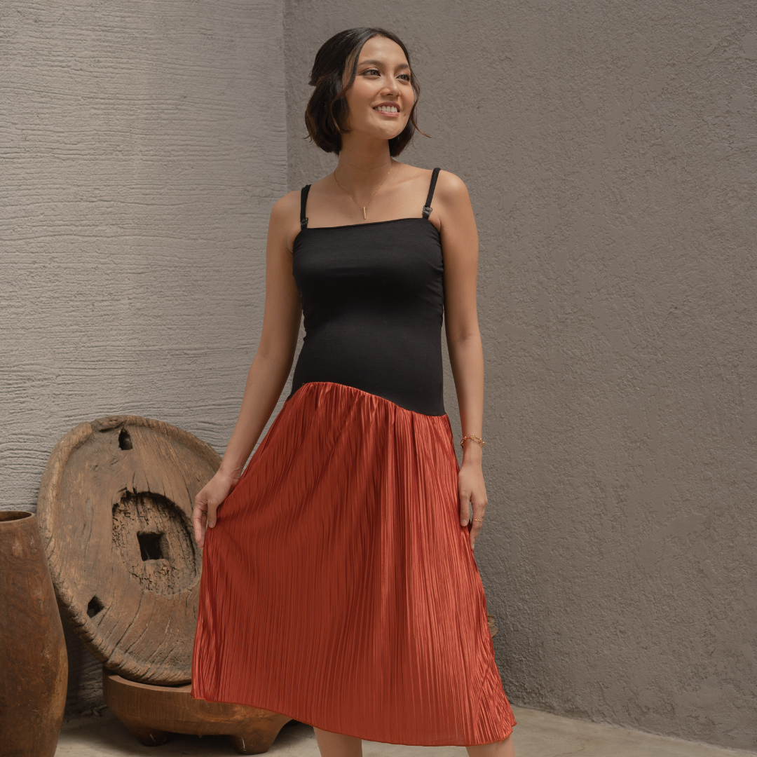 Debbie Nursing dress In Burnt Orange
