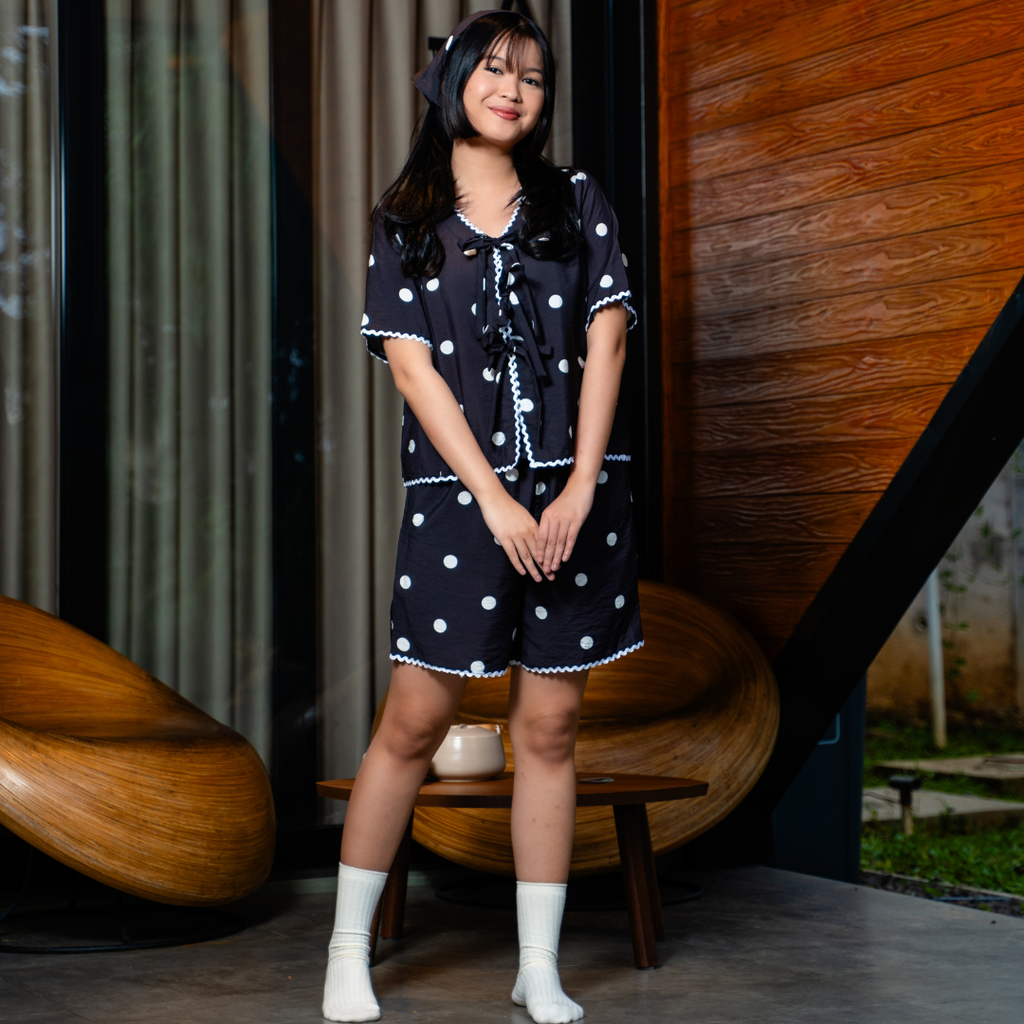 Kaiyo Polka Dot Pajama Set in Black