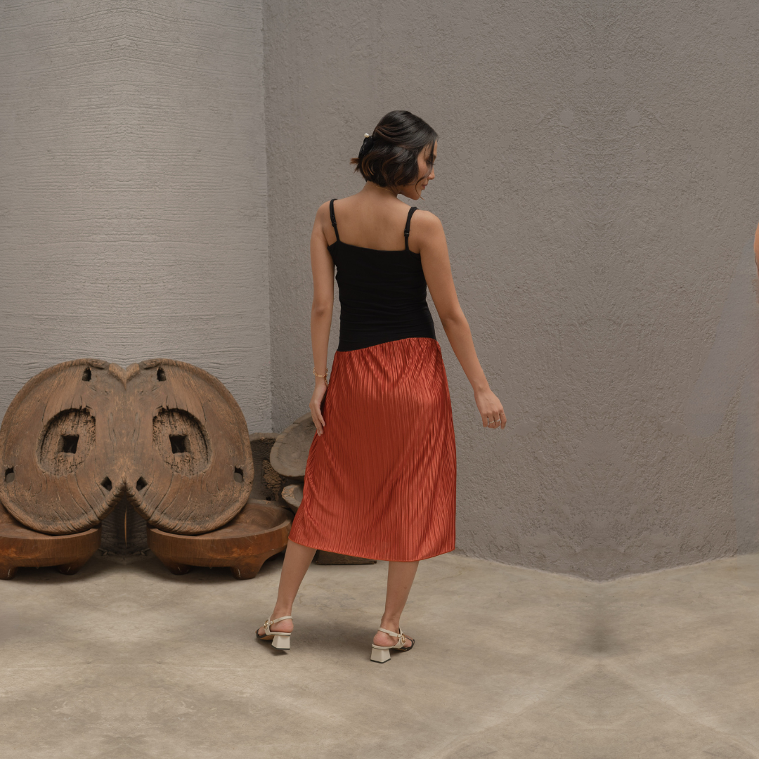 Debbie Nursing dress In Burnt Orange