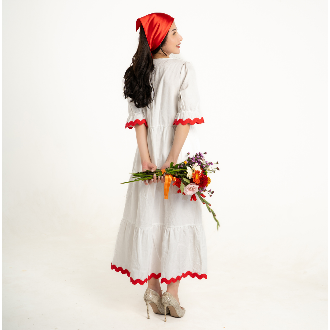 Rosabelle Signature Nursing & Maternity Dress in Cloud White