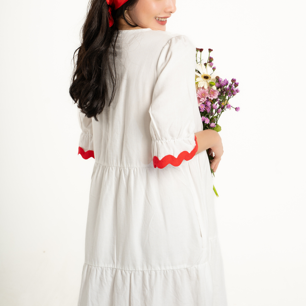 Rosabelle Signature Nursing & Maternity Dress in Cloud White