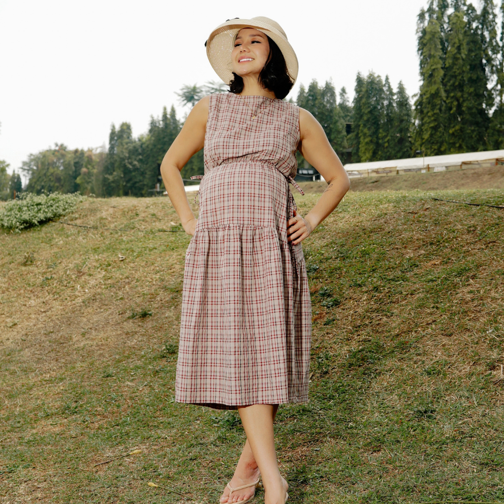 Halla Maternity and Nursing Dress in Desert Rose