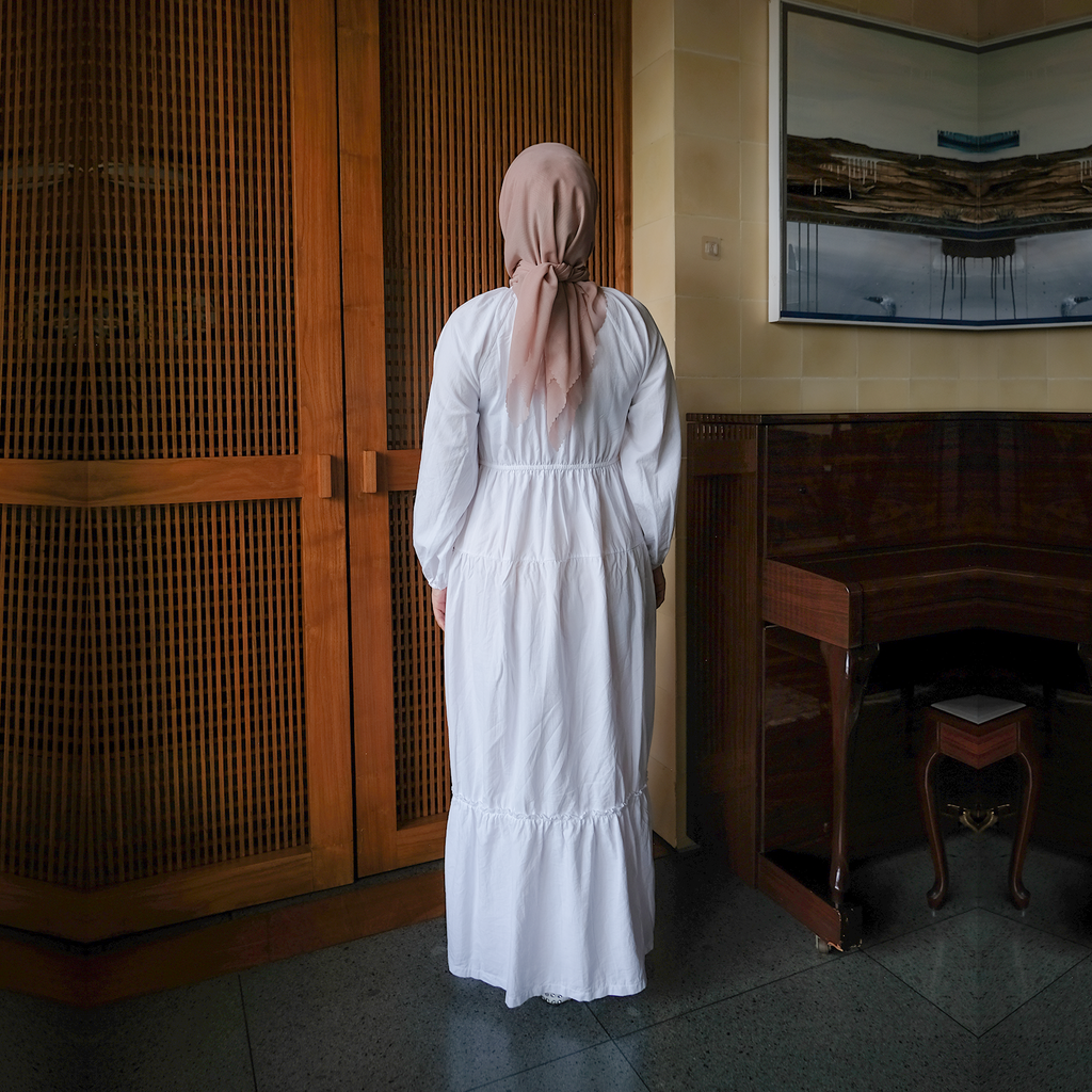 Chayara Ruffle Gamis in White