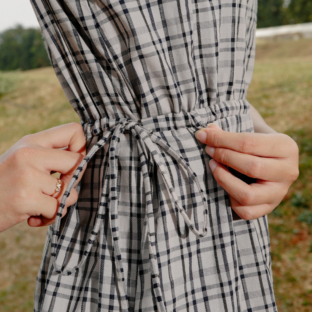 Halla Maternity and Nursing Dress in Soft Grey
