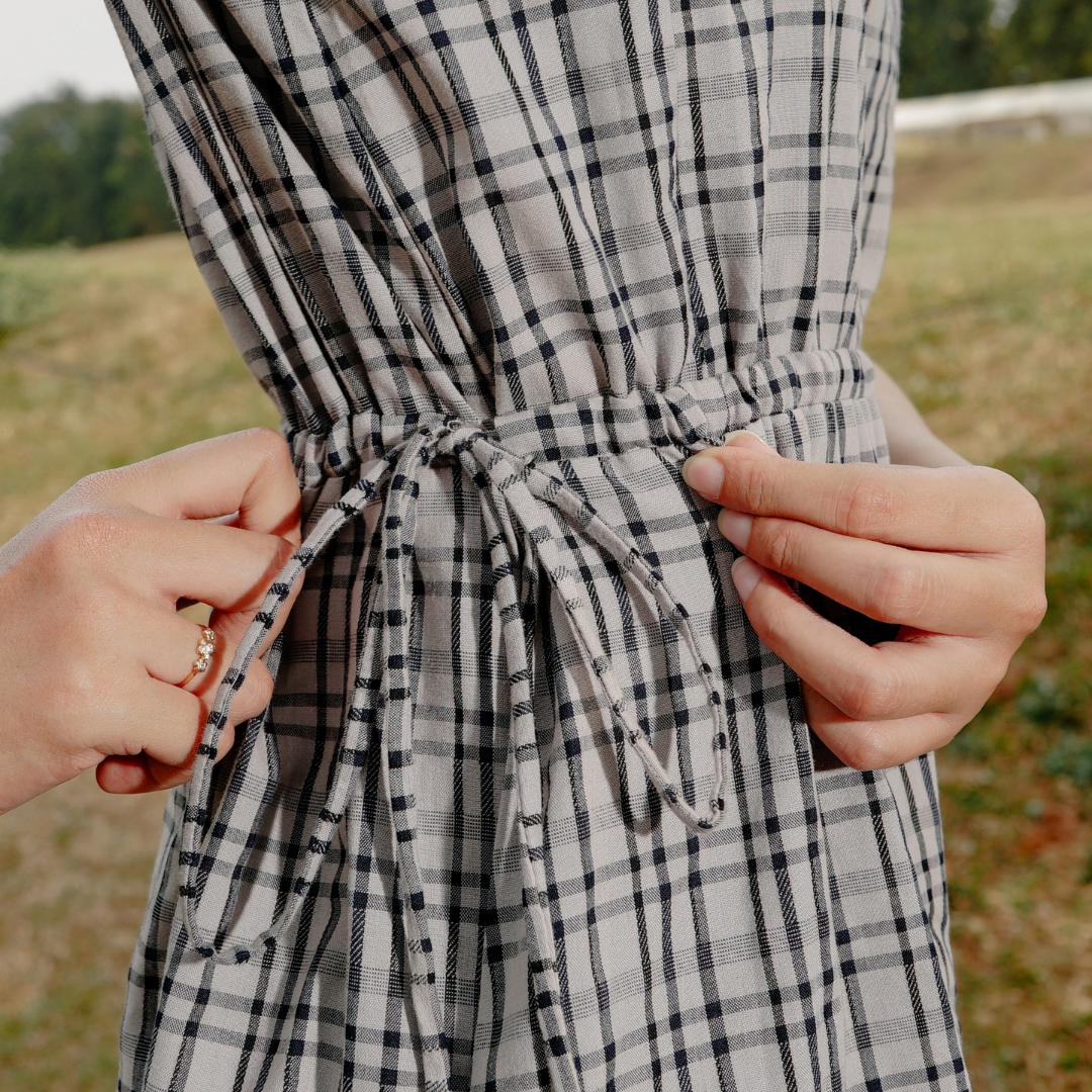 Halla Maternity and Nursing Dress in Soft Grey