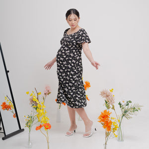 Freesia Maternity Dress in Dark Floral