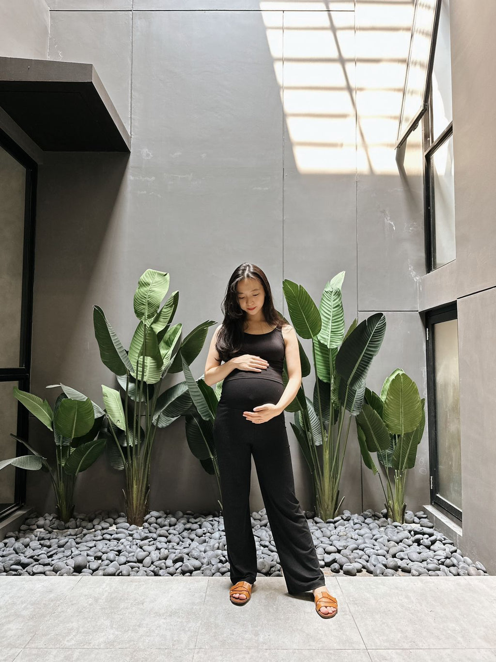 Sachie Straight Legging Black