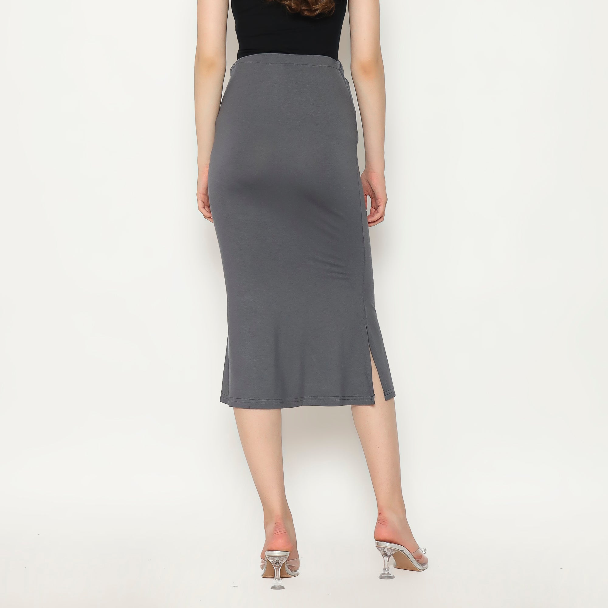 Marisol Mermaid Skirt Midi Short In Grey
