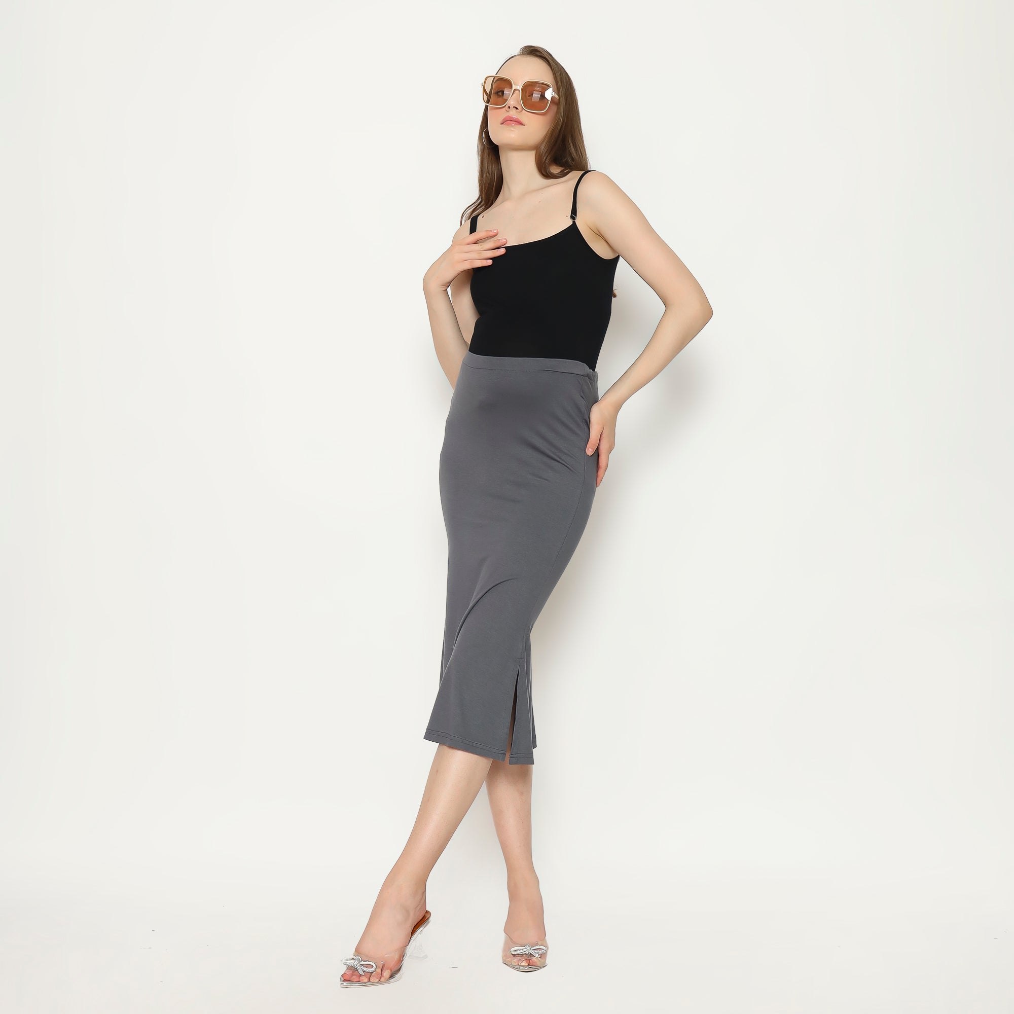Marisol Mermaid Skirt Midi Short In Grey