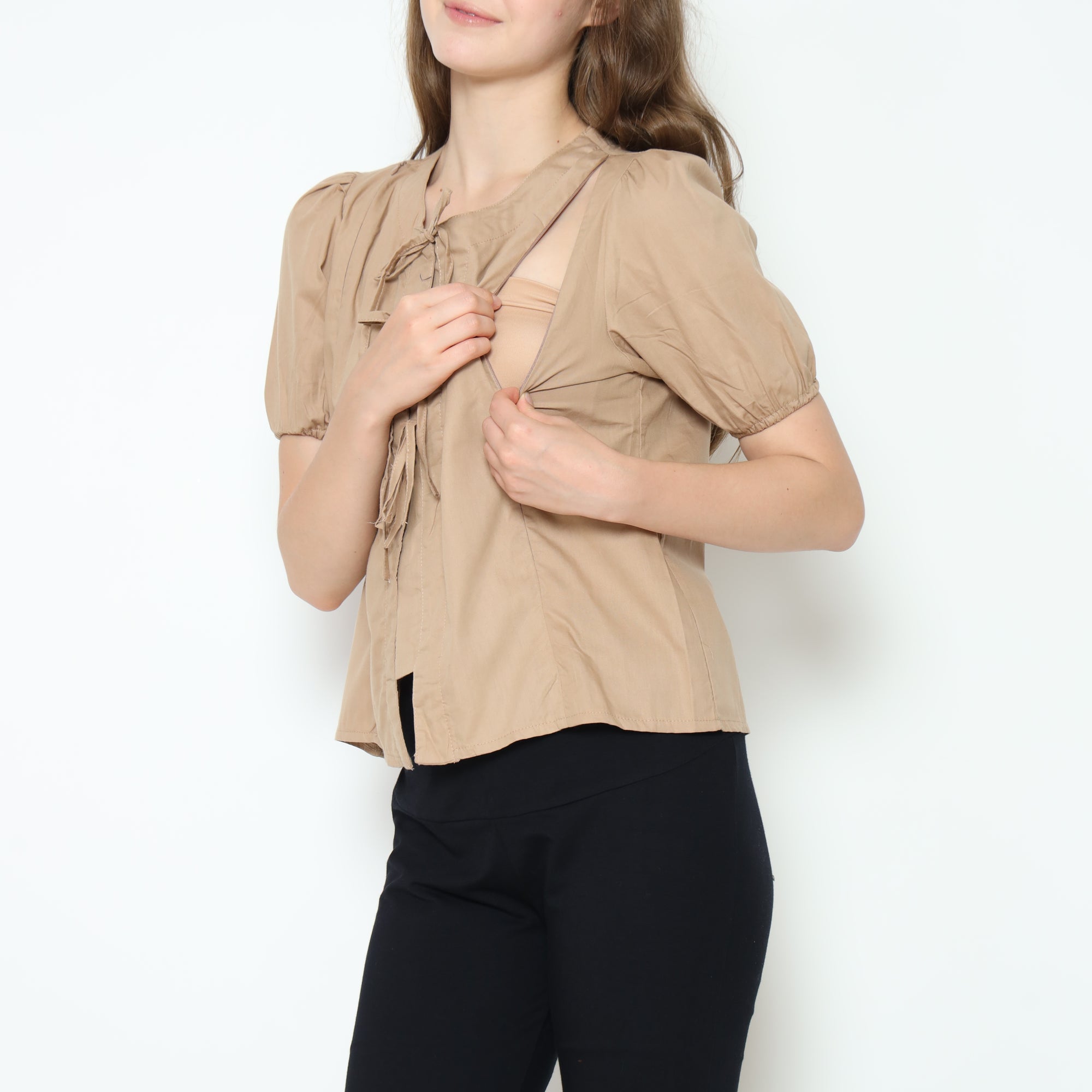 Alby Nursing Bow Top in Tan