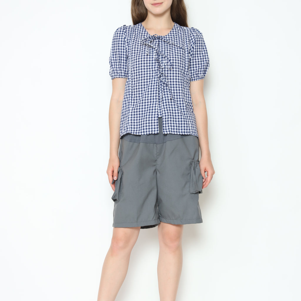 Alice Mid-Rise Shorts in Grey