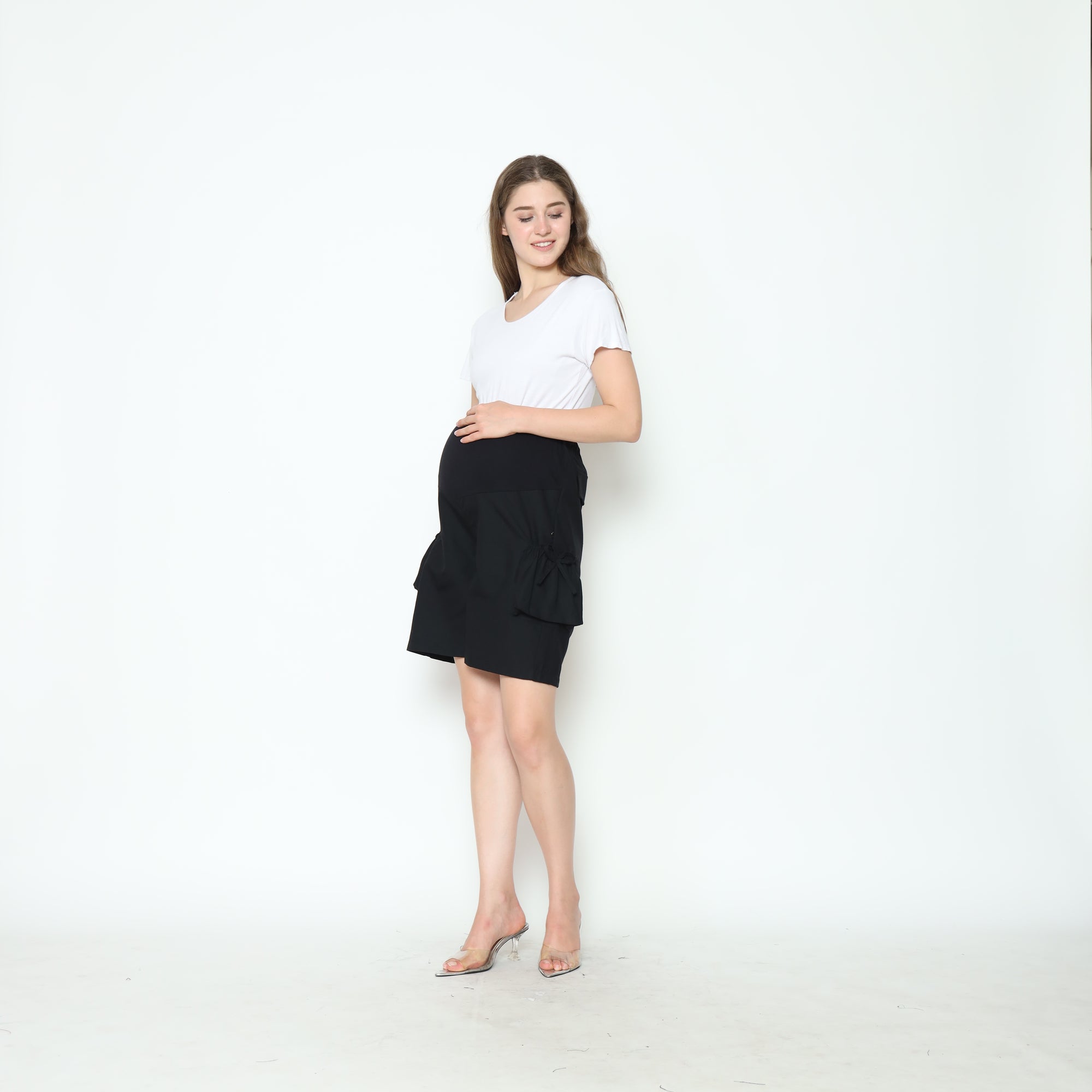 Alice Mid-Rise Shorts in Black