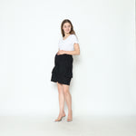 Muat gambar ke penampil Galeri, Alice Mid-Rise Shorts in Black
