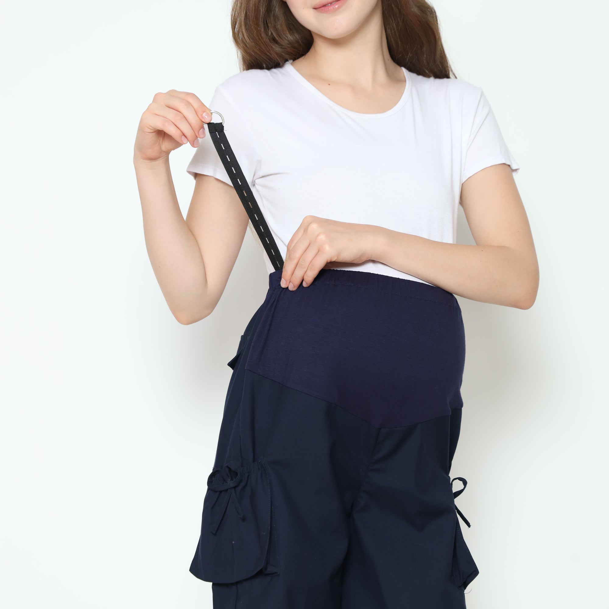 Alice Mid-Rise Shorts in Navy