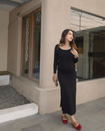 Muat gambar ke penampil Galeri, Lizbeth Bodyfit Dress In Demi Black
