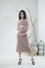 Muat gambar ke penampil Galeri, Giana Bodyfitted Dress in Cognac
