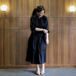 Muat gambar ke penampil Galeri, Chayara Ruffle Midi Dress in Black
