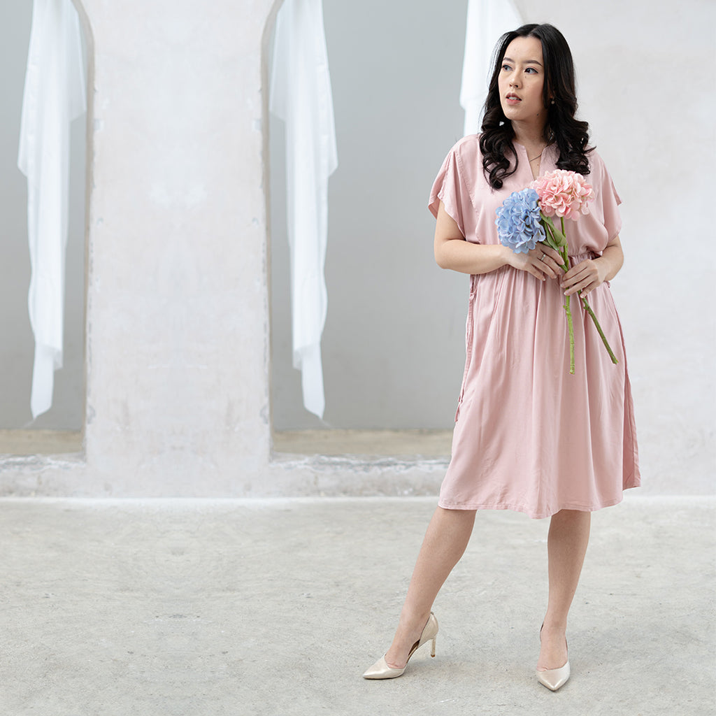 Kanna Nursing Dress in Pink