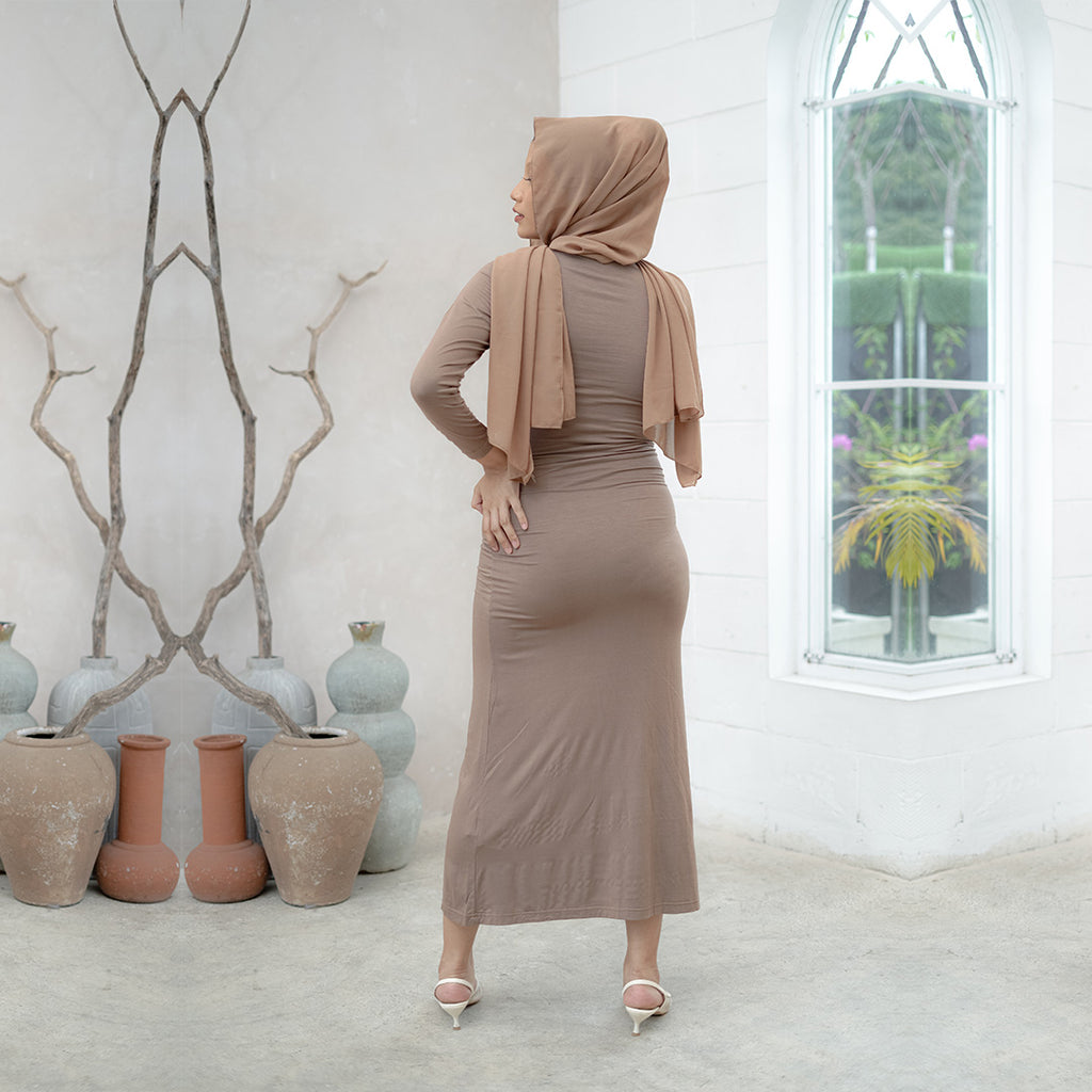 Liliana Bodyfitted Dress in Cognac