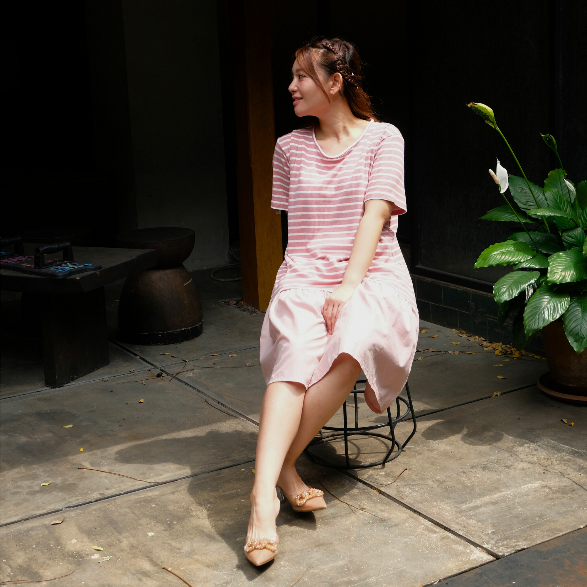 Oiva Nursing Dress in Blush Pink