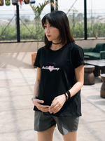 Muat gambar ke penampil Galeri, Hellomommy Logo Tee in Black
